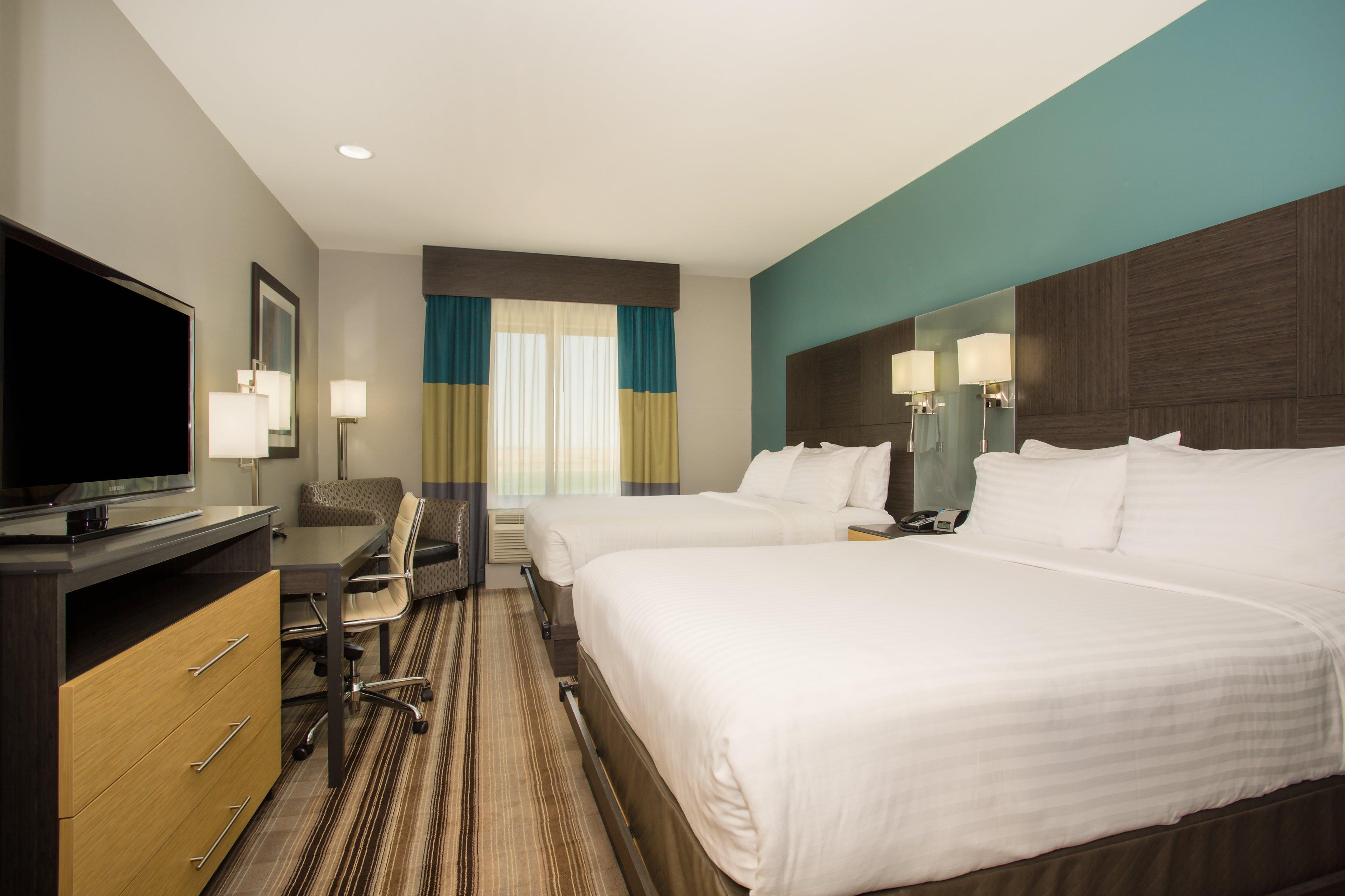 Hotel Holiday Express & West By Ihg 3*