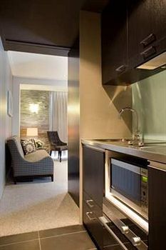 Hotel Express & West By Ihg
