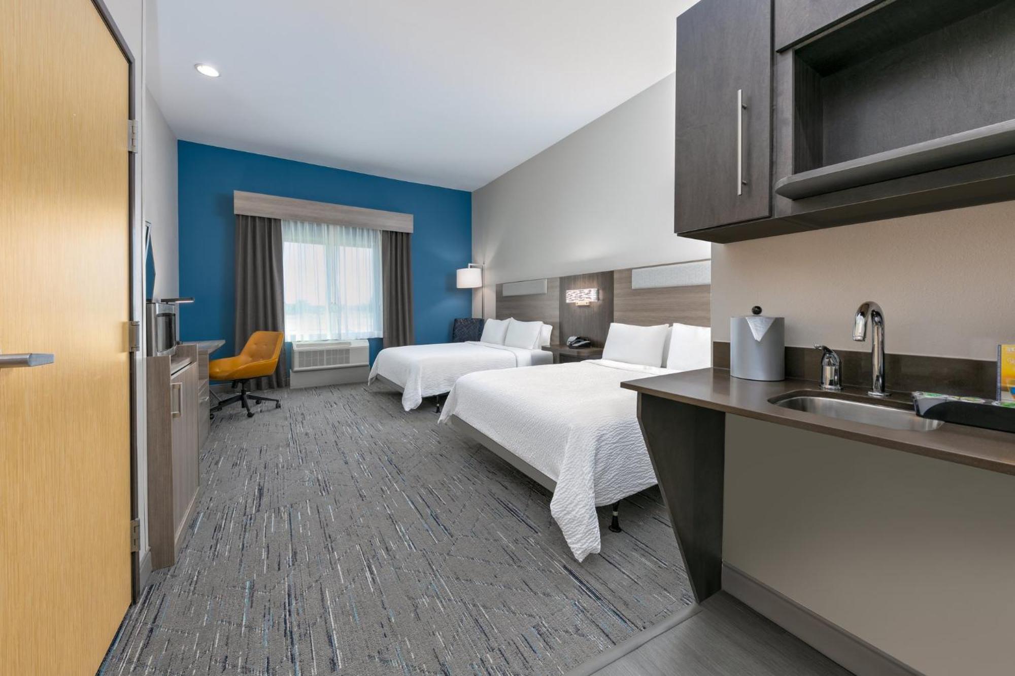 Holiday Express & West By Ihg