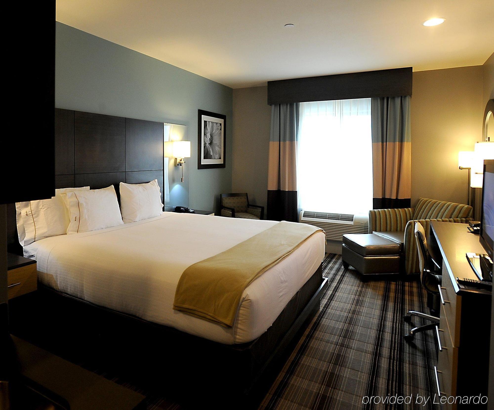 Holiday Express & West By Ihg Hotel Amarillo